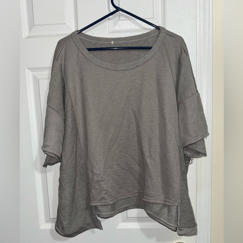 Gray Cropped Short sleeve Sweaters - Picture 2 of 4